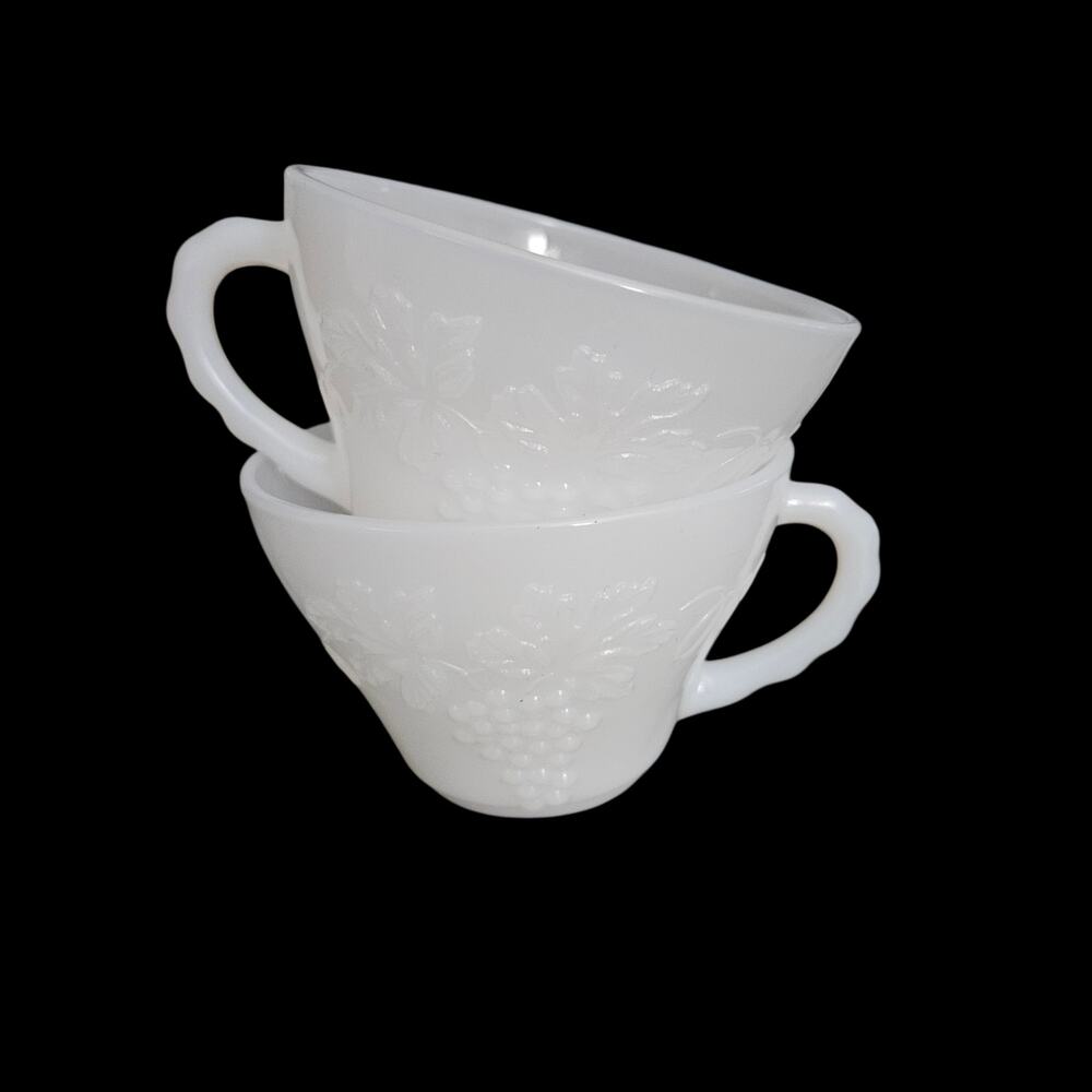 Anchor Hocking Milk Glass Grape Cups Set 2 White Vintage Teacups